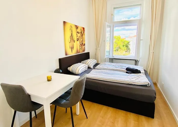 Comfortable 5br 7 Min To Westbahnhof * Viyana