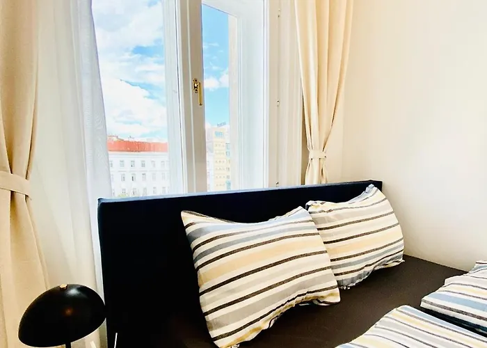 Comfortable 5br 7 Min To Westbahnhof Daire