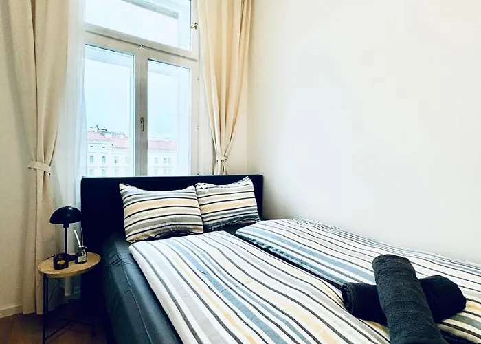 Comfortable 5br 7 Min To Westbahnhof *